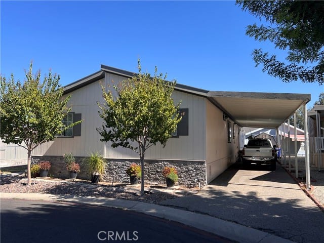 27361 Sierra Hwy