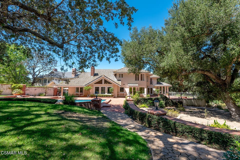 1719 Schoolhouse Circle