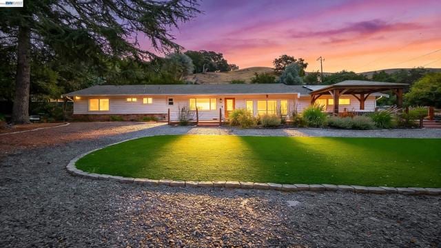 9338 Crow Canyon Rd