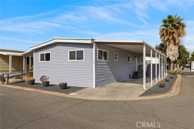 701 East Lassen Avenue