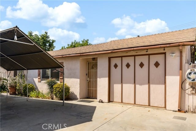 5623 Gracewood