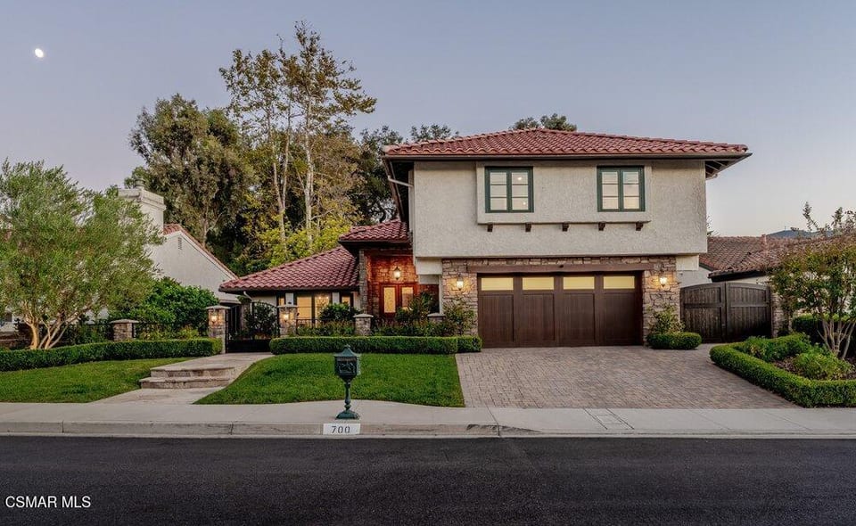 700 Oak Shadow View Place