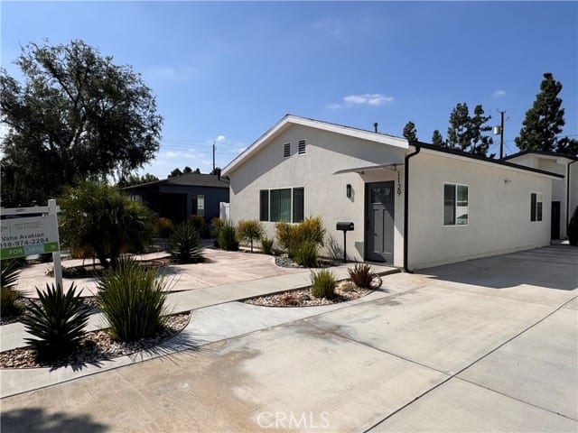 1129 North Catalina