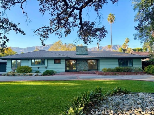 645 West Foothill Blvd