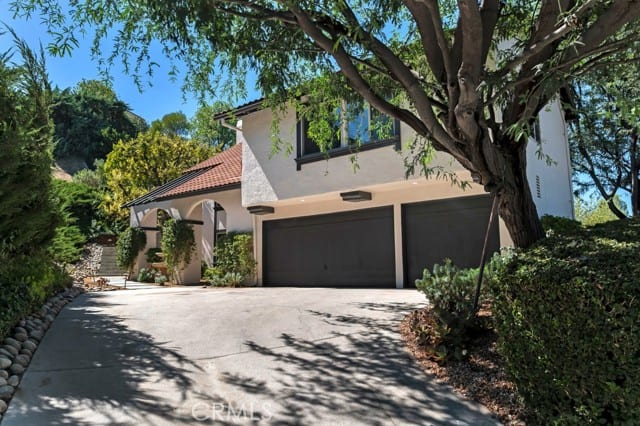 4481 Deanwood Drive