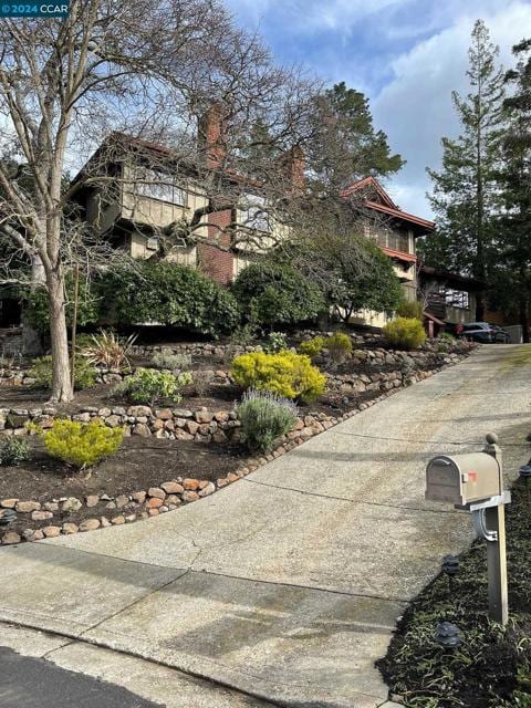 221 Biltmore Ct