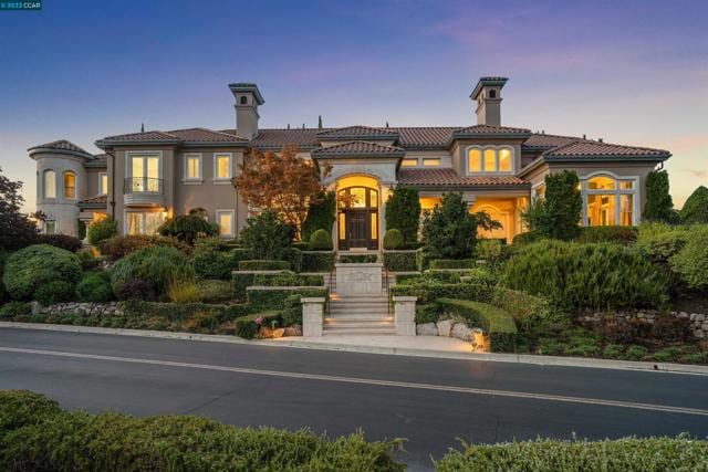 340 Corrie Place