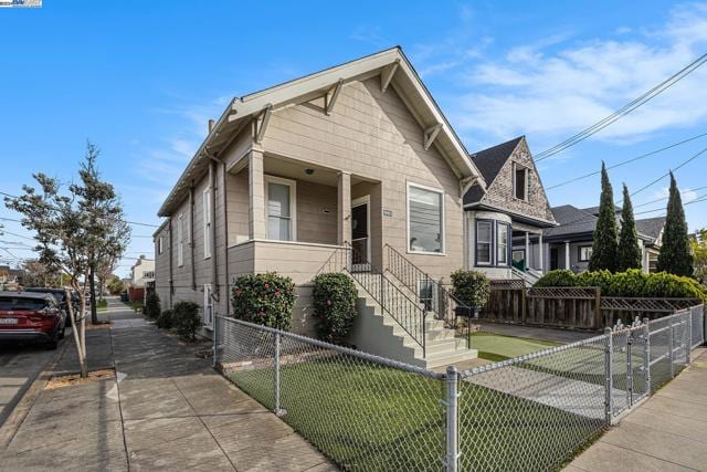 1218 Post St