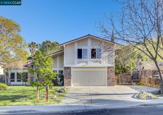 2409 Grimsby Dr