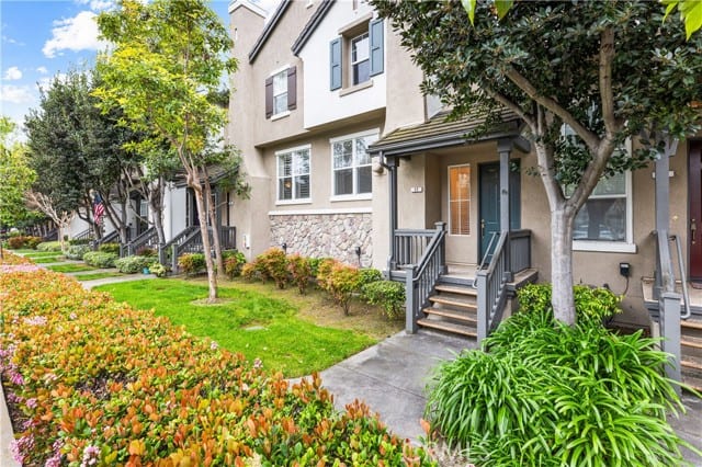 17 Tulare Drive