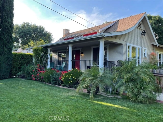 95 East Calaveras Street