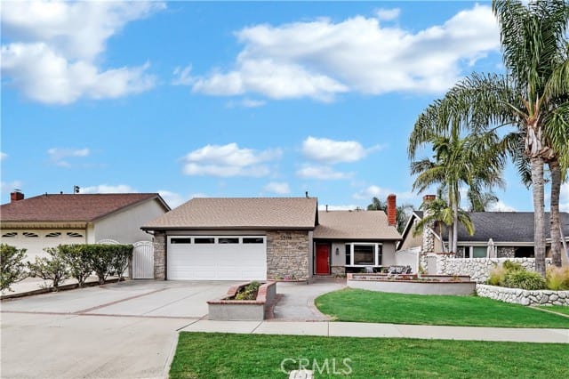 5308 East Cresthill Drive