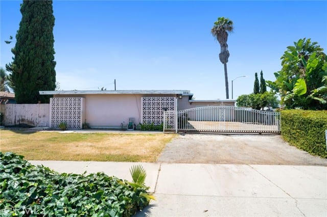 303 South Agate Street