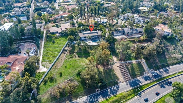 5065 East Crescent Drive
