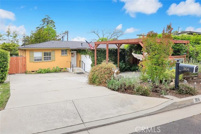 304 Marathon Road