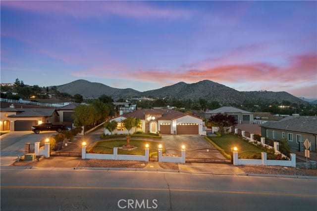 33552 Desert Road