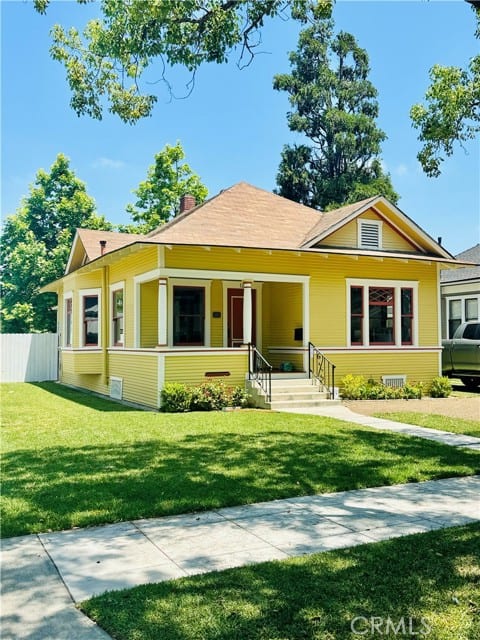 124 Melrose South