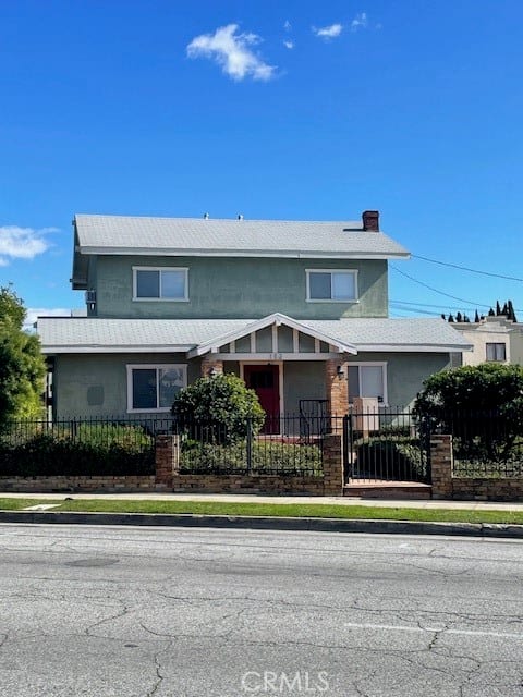112 North Huntington Drive