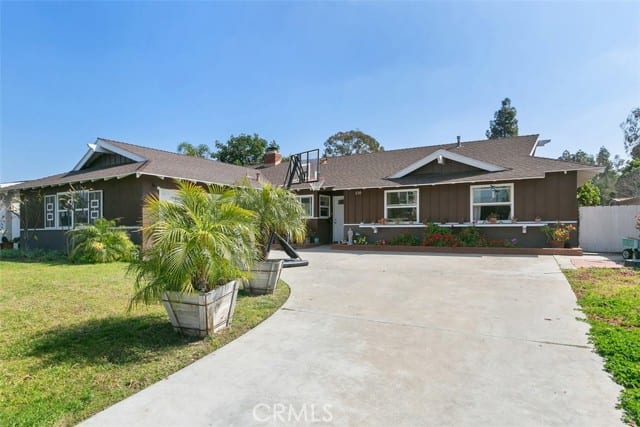 510 North Plantation Place