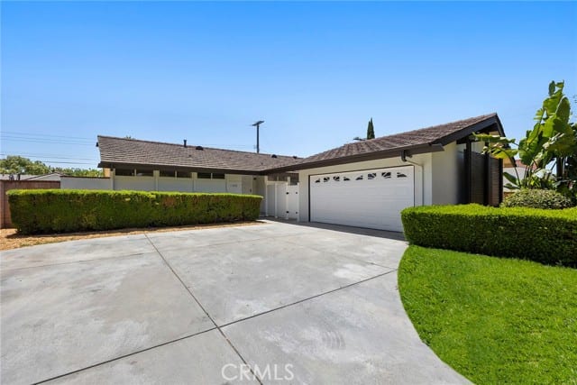 1420 West Katella Avenue