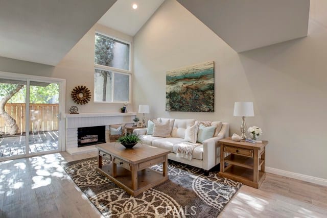 6522 East Camino