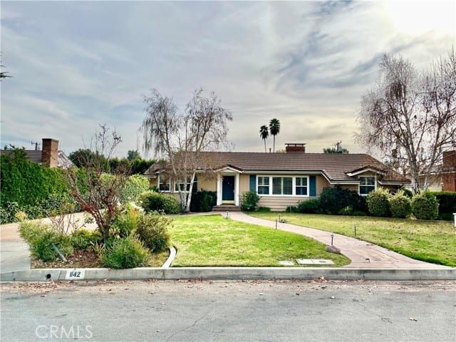 1142 Paloma Drive