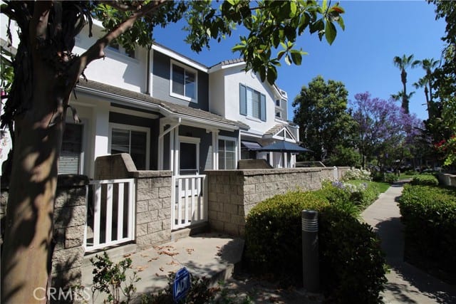 100 BREAKERS Lane