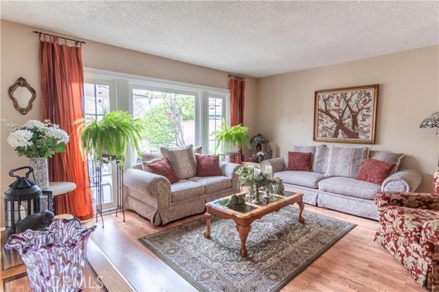 9711 West Palais Road