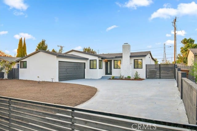 1711 West Sumac Lane