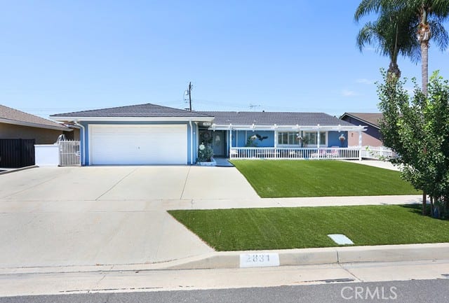 2831 East Diana Avenue