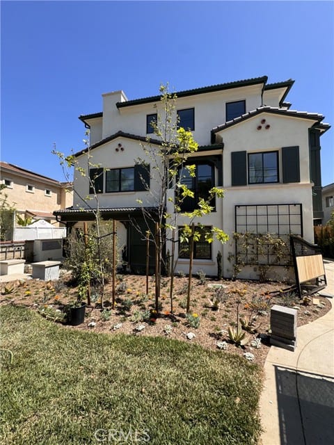 1022 La Cadena Ave