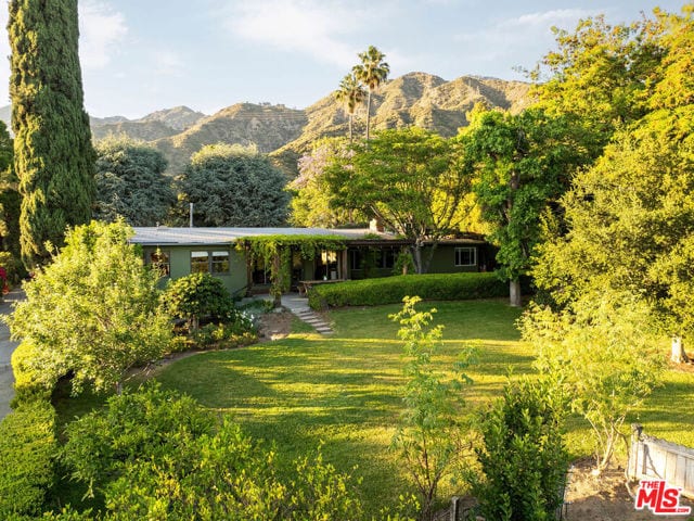 271 East Loma Alta Drive