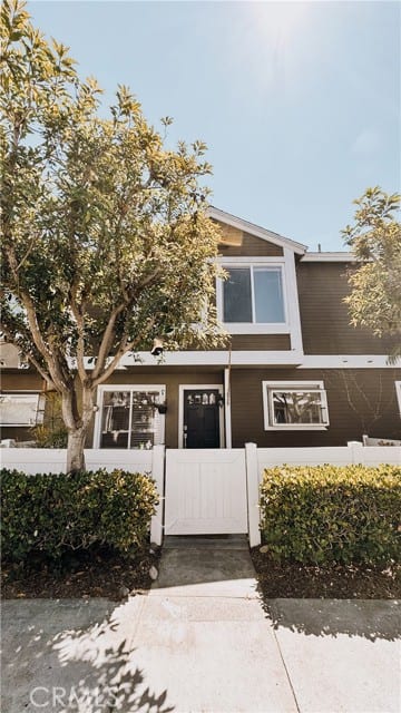 25 Briarwood Lane
