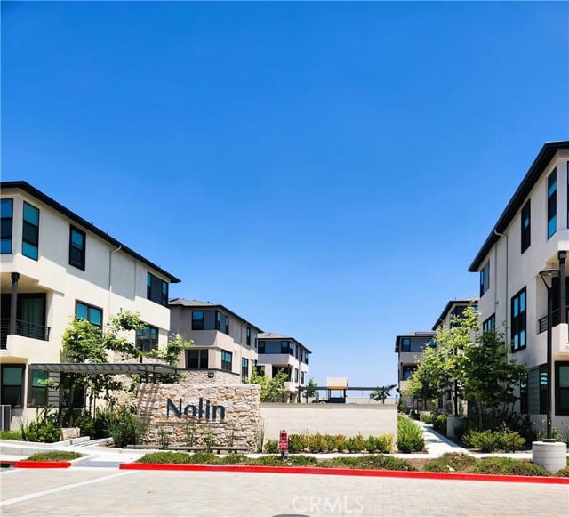 2951 West Lincoln #7
