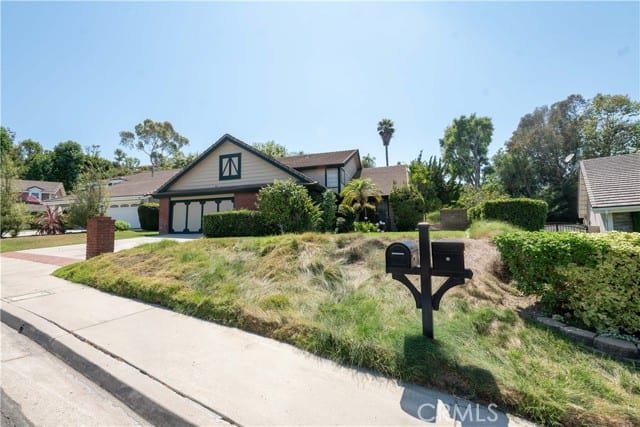 571 South Avenida Faro