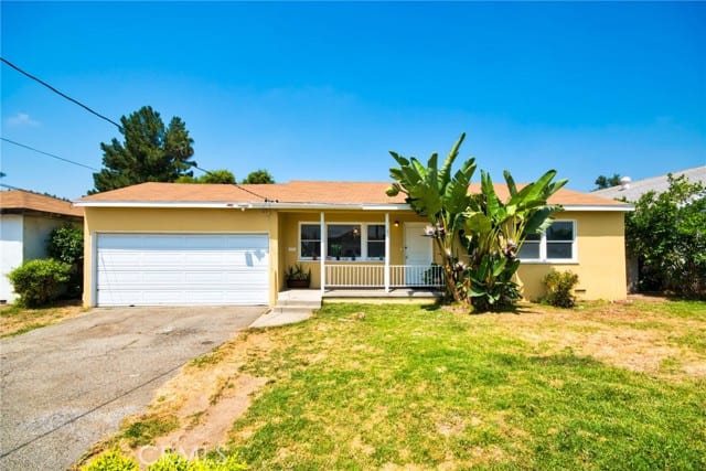 3037 Center Street