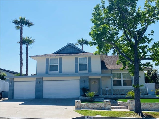 225 South Solomon Drive