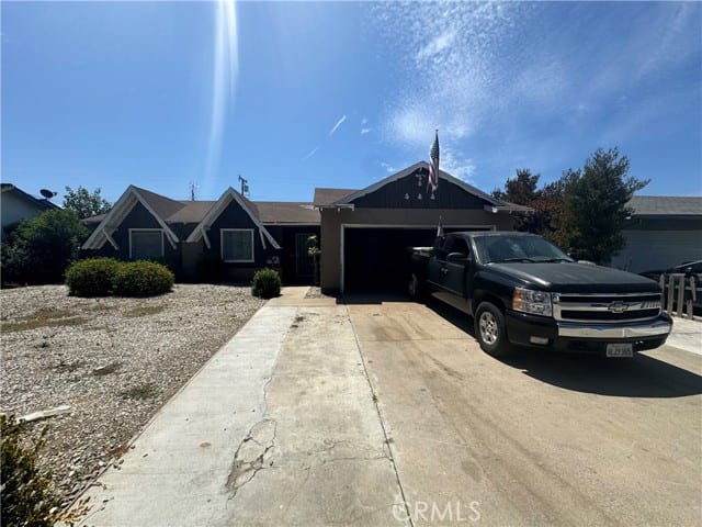126 W Wilkens Way