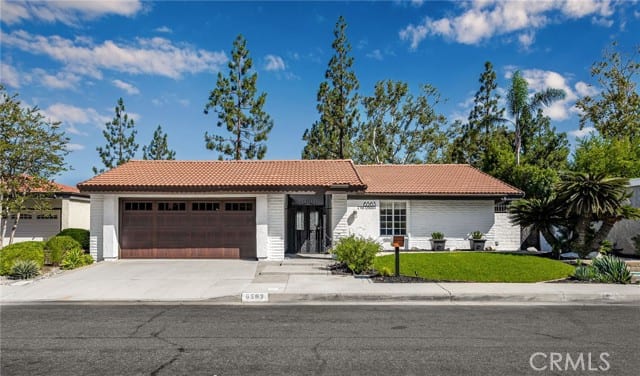 6563 East Via Estrada