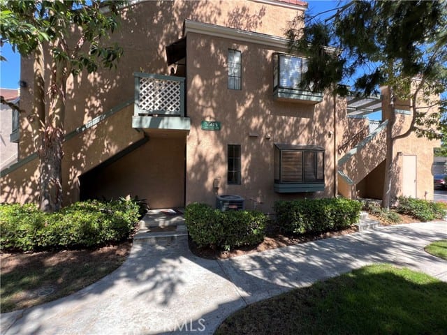 3505 West Greentree Circle