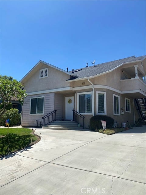121 East Alhambra Road