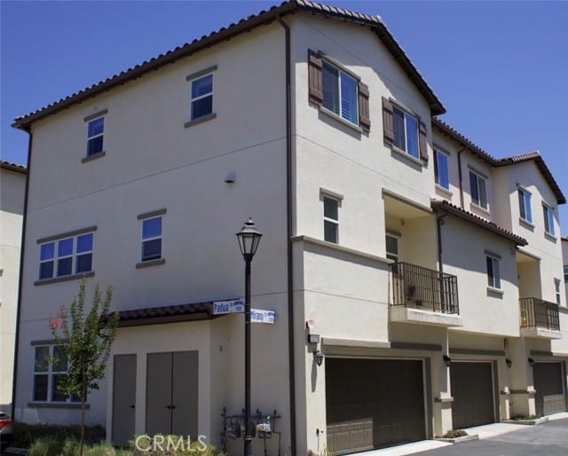 3329 West Mirano West
