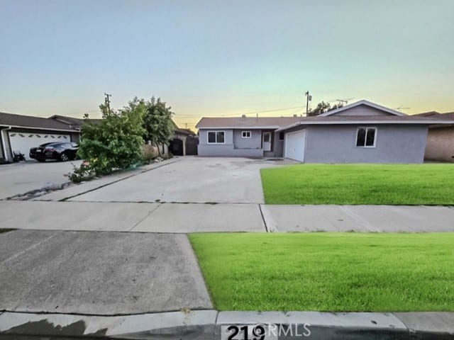 219 South Broadview