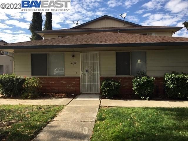 2308 Peppertree Way