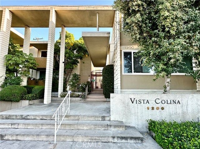 1200 West Huntington Drive