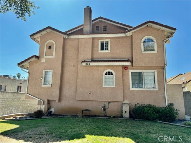223 North Olive Avenue