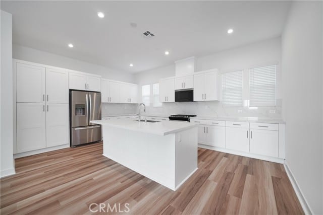 1114 West Bushell