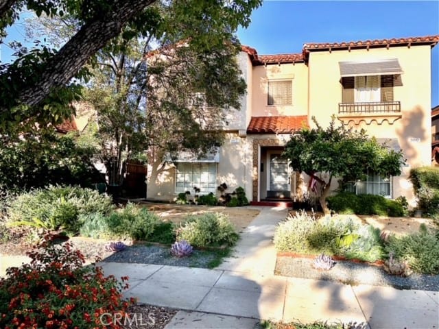 300 La France Avenue