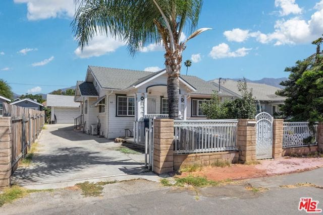 505 Archwood Place
