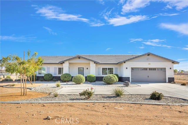 21555 Thunderbird Road